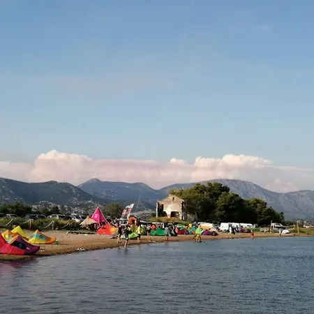 Apartment Maslina Stone House