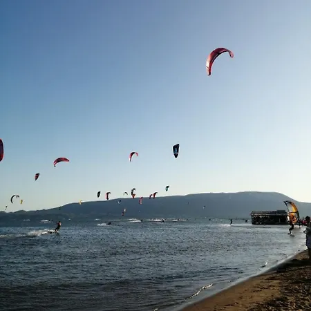 Maslina Stone House *