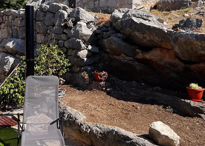 Maslina Stone House * Bacina