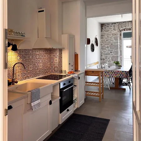 Maslina Stone House