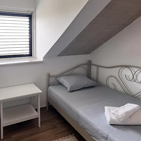 Maslina Stone House Apartment *