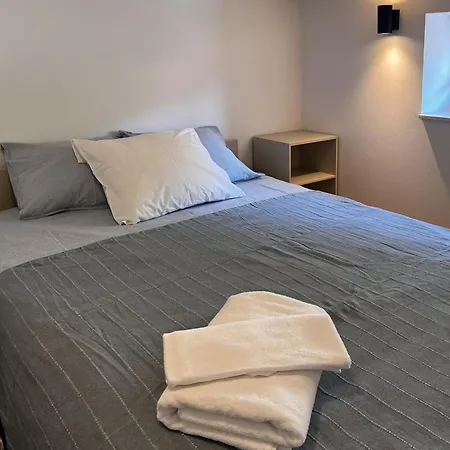 Maslina Stone House Bacina