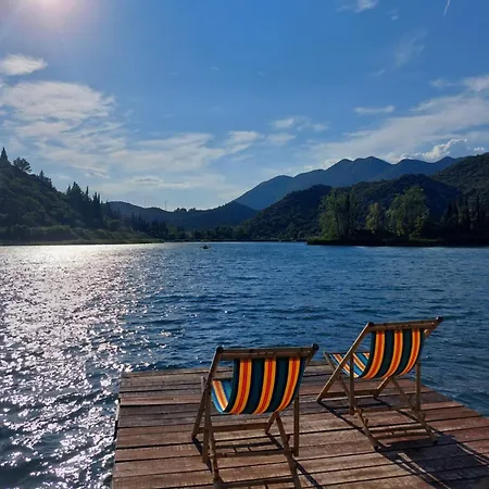 Maslina Stone House Bacina