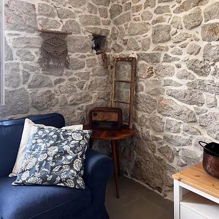 Maslina Stone House Bacina
