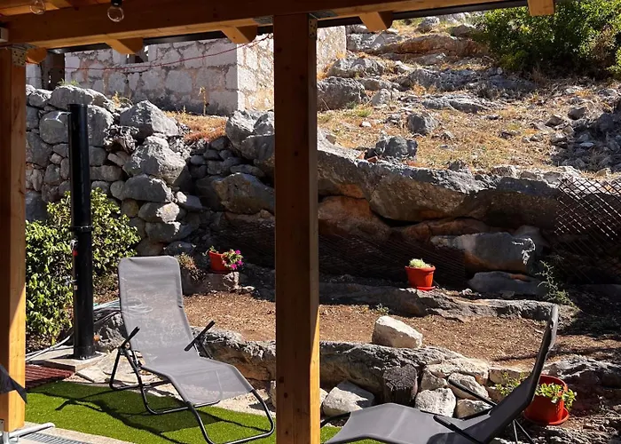 Apartment Maslina Stone House Bacina