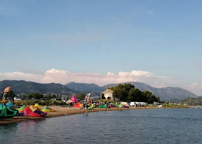 Apartment Maslina Stone House